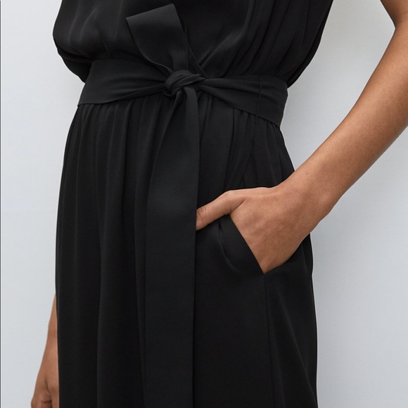 NWT Aritzia Babaton Maximillian Jumpsuit - Picture 3 of 6